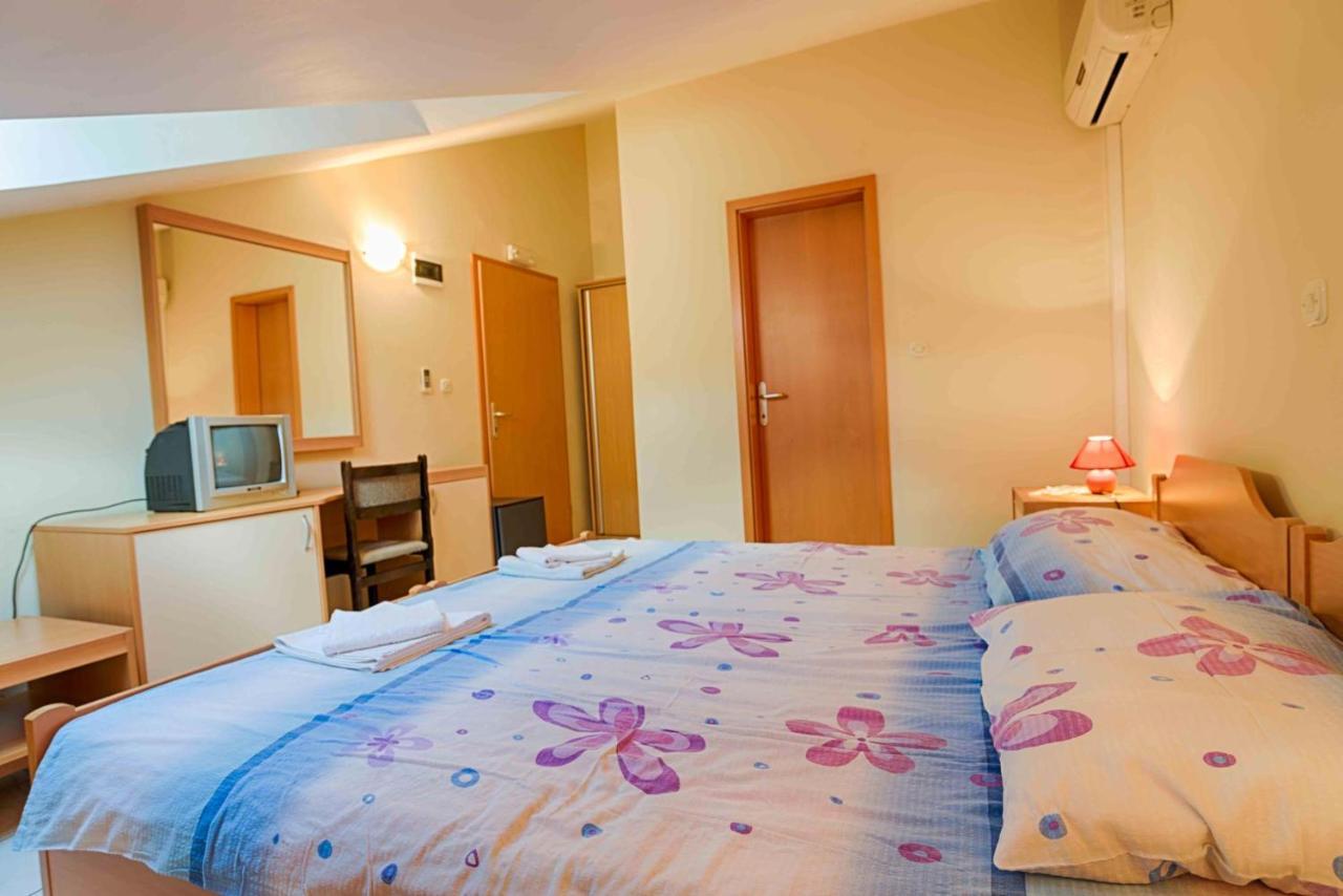 Apartmán Ariela At The Beach Stara Novalja Exteriér fotografie